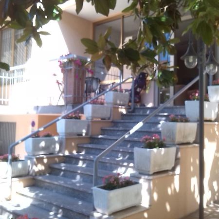 K2 Hotel Cattolica Luaran gambar