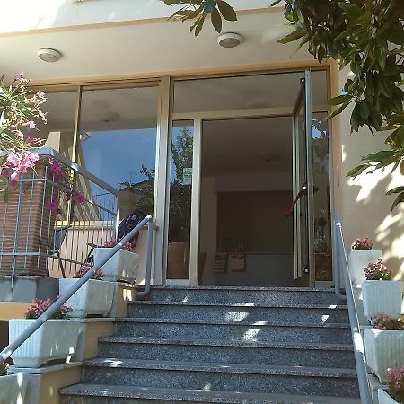 K2 Hotel Cattolica Luaran gambar