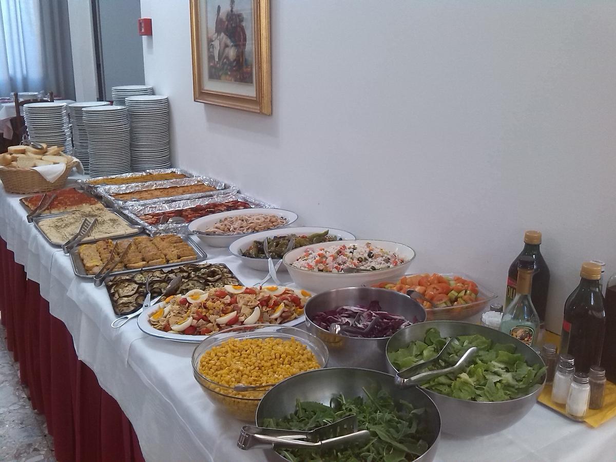 K2 Hotel Cattolica Luaran gambar