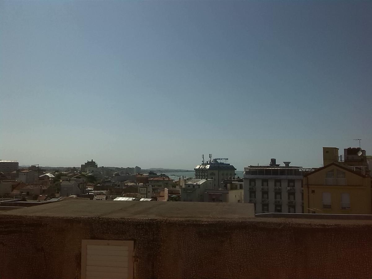 K2 Hotel Cattolica Luaran gambar