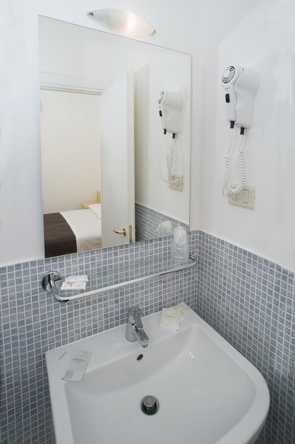 K2 Hotel Cattolica Luaran gambar