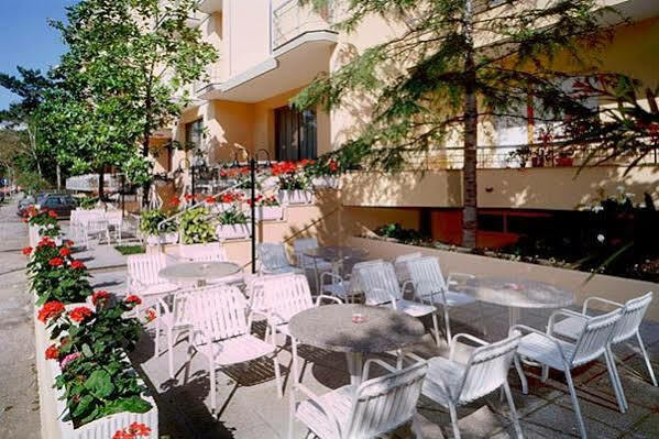 K2 Hotel Cattolica Luaran gambar